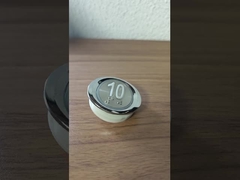 방수 켜져 있는 엘리베이터 누르기 버튼